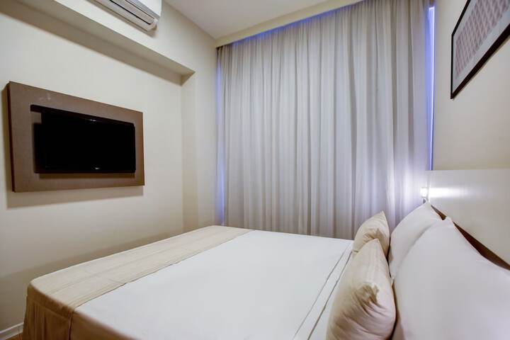 Room 21 of 39