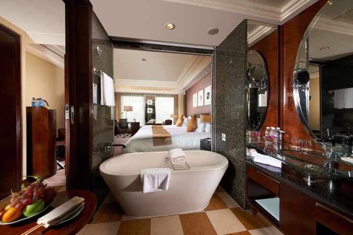 Room 20 of 40