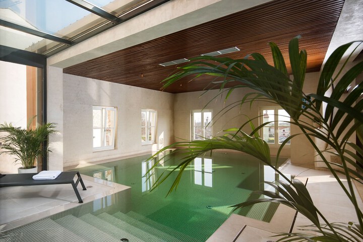 Pool 46 of 61