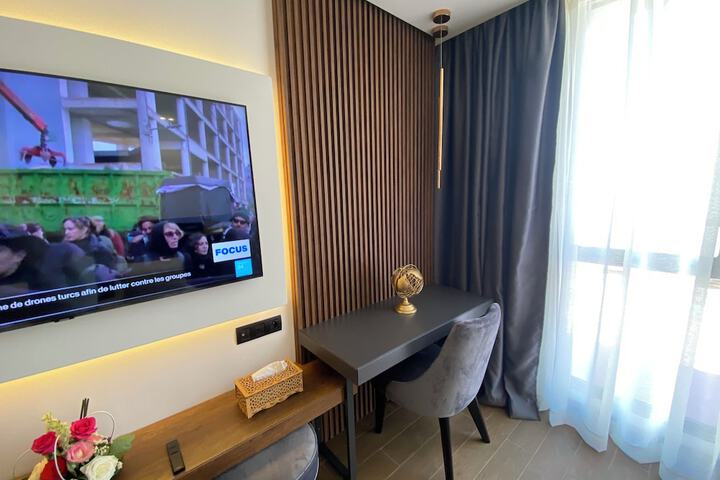 Room 15 of 25