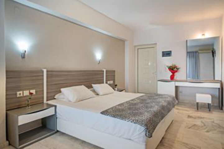 Room 16 of 41