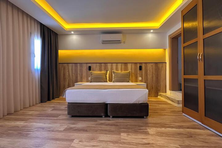 Room 13 of 123
