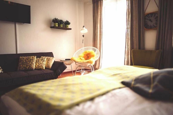 Room 49 of 93