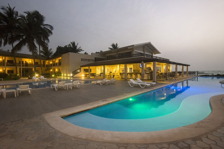 Pools & Facilities
