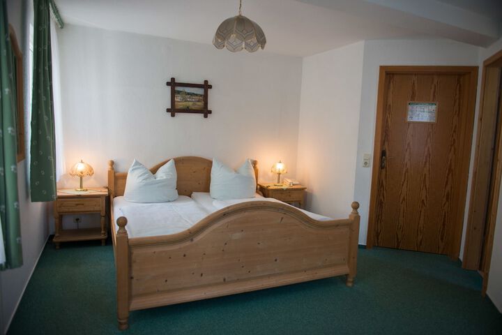 Room 7 of 30