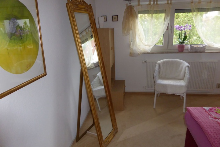 Room 6 of 14