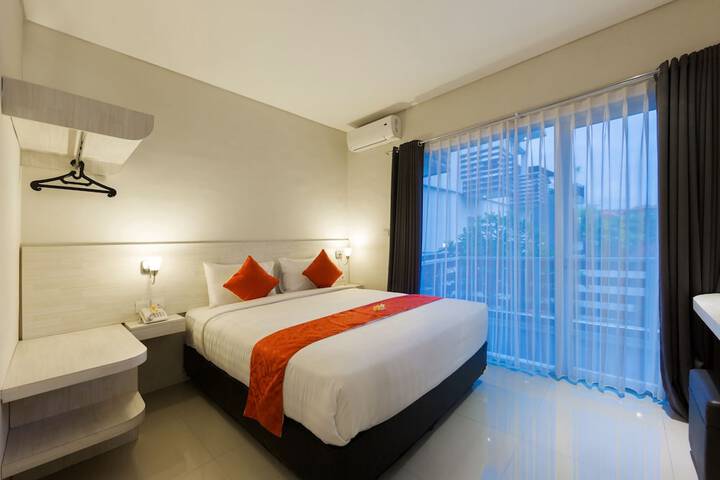Room 5 of 43