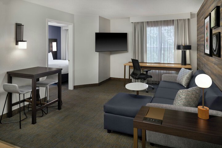 Room 34 of 66