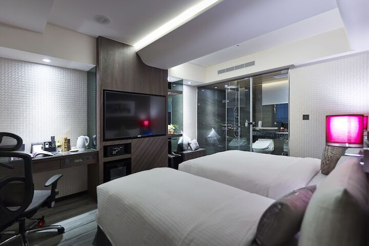Room 13 of 55