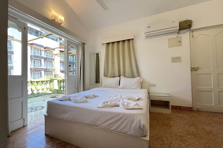 Room 10 of 53