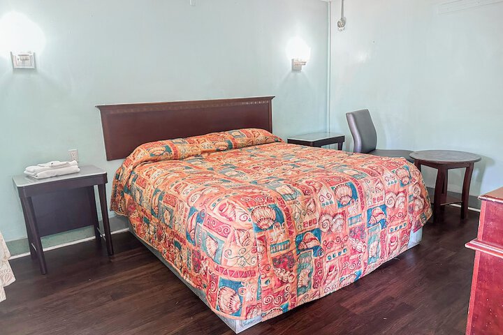 Room 25 of 110