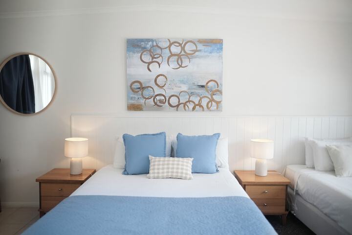 Room 26 of 65