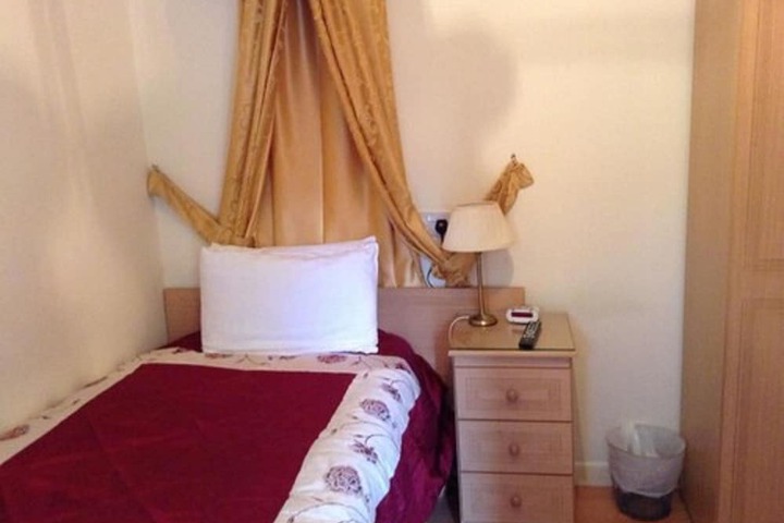 Room 15 of 45