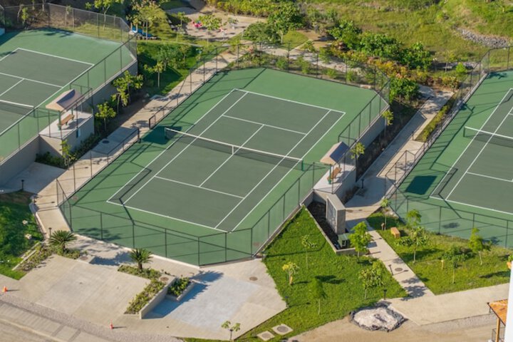 Tennis and Basketball Courts 972 of 1000