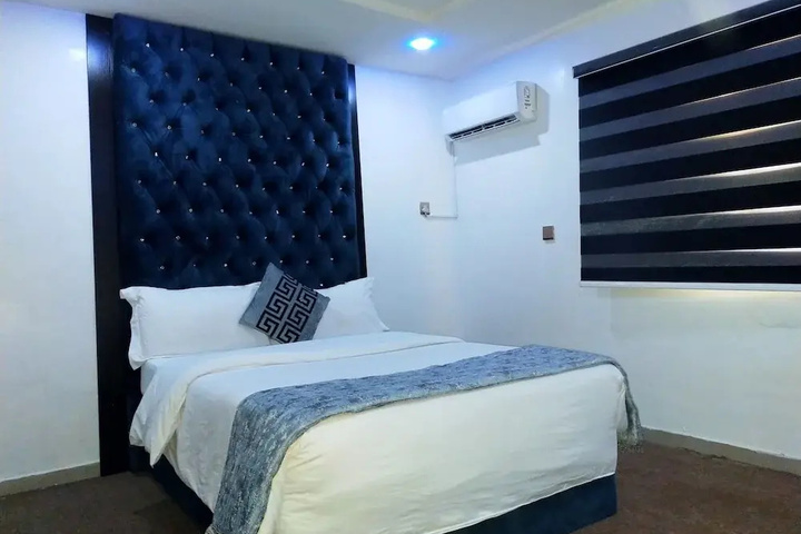 Room 3 of 14