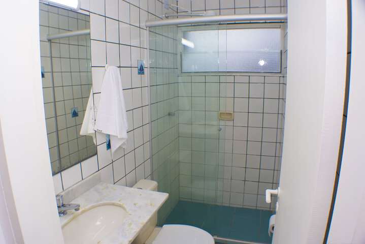 Room 17 of 46