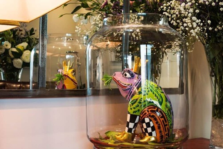 Room amenity