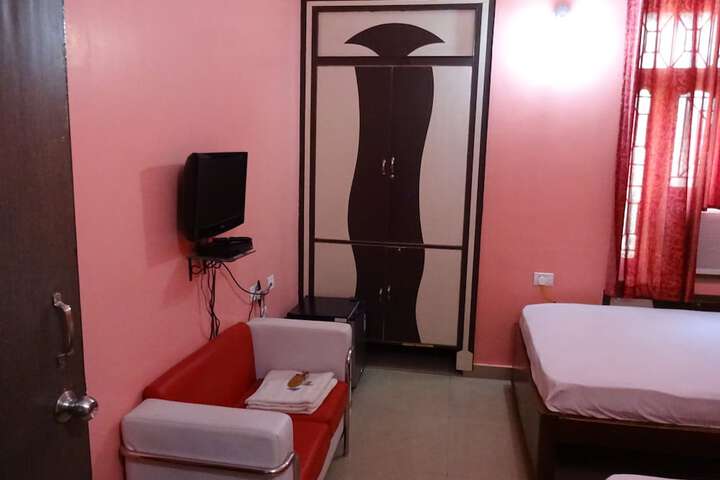 Room 14 of 59