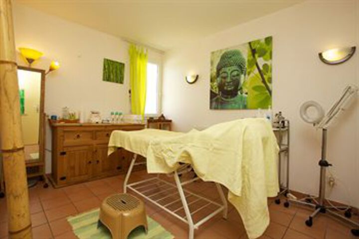 Spa 42 of 69