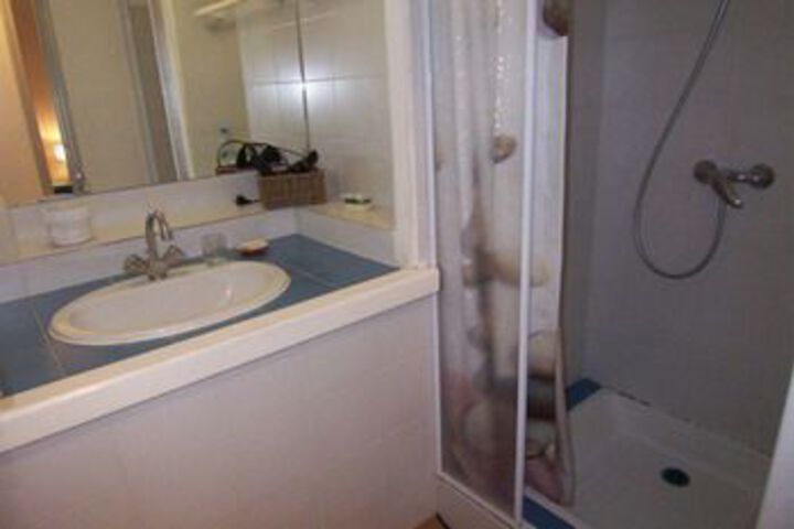 Room 3 of 21