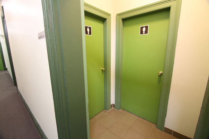 Ballroom/Hall 38 of 44