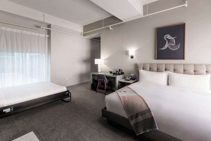 Room 32 of 124