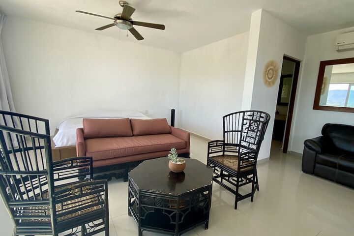 Room 2 of 21