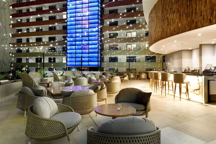 Hotel Interior 7 of 140