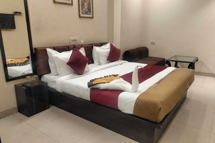 Room 5 of 31