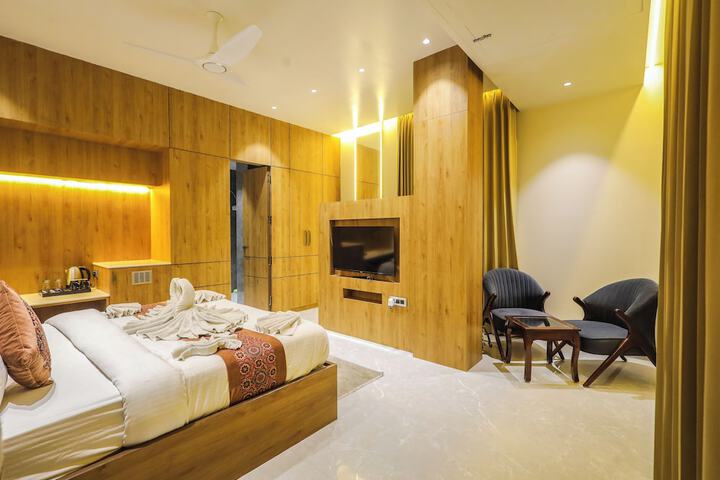 Room 14 of 40