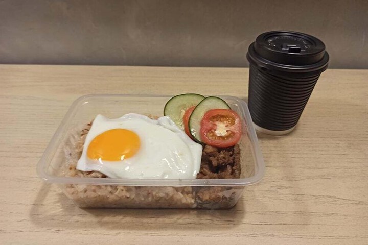 Breakfast/Coffee Service 29 of 31