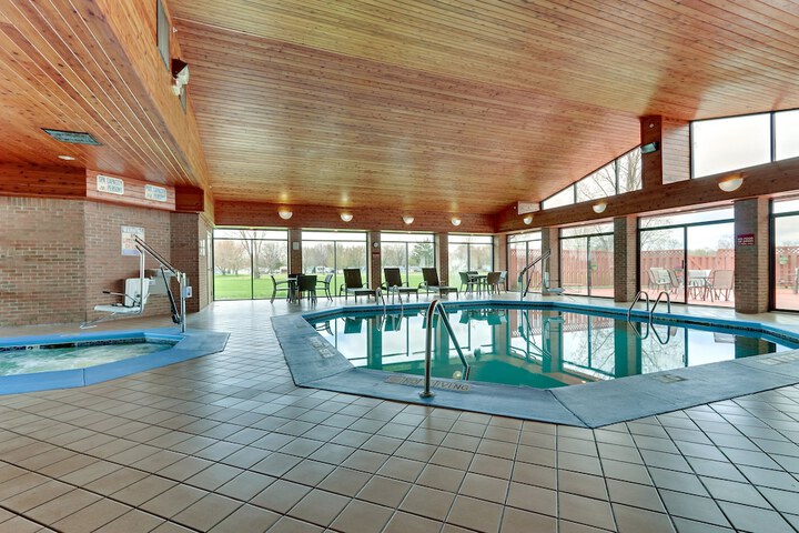 Pool 39 of 66