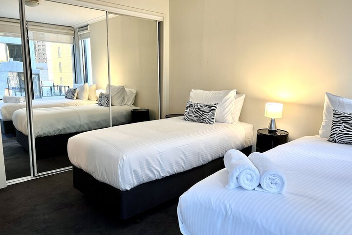 Room 6 of 30