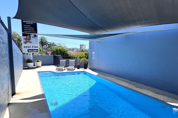 Pool 38 of 53