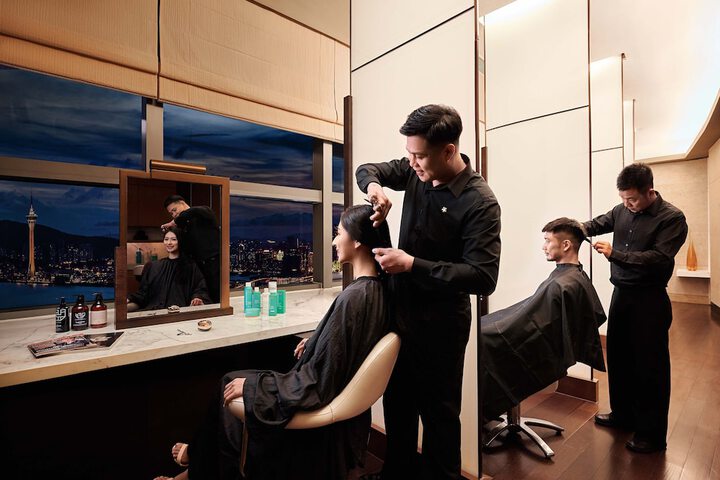 Hair salon