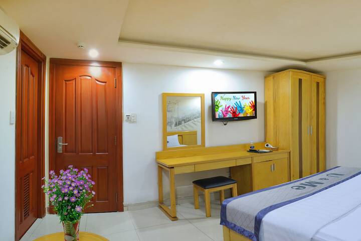 Room 15 of 23