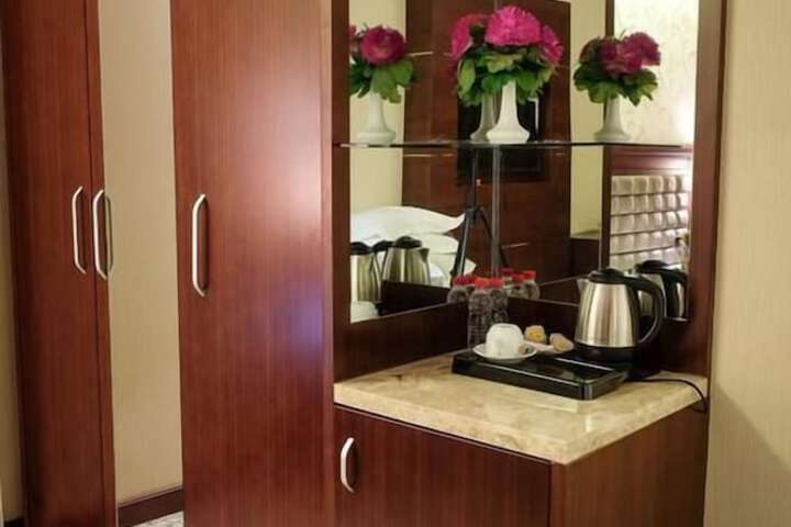 Room 20 of 37
