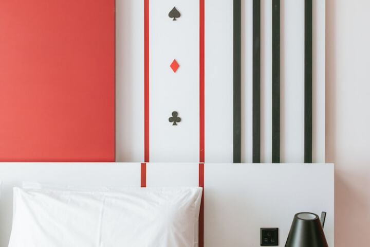 Room 13 of 46