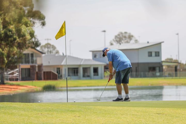 Golf 18 of 30