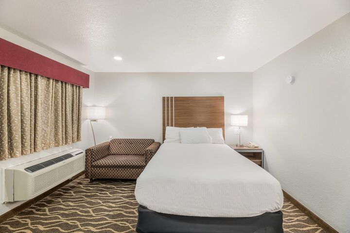 Room 4 of 35