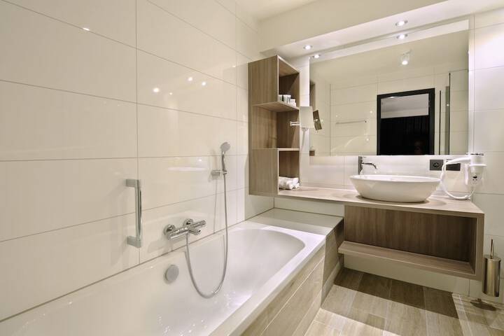 Clean Restrooms
