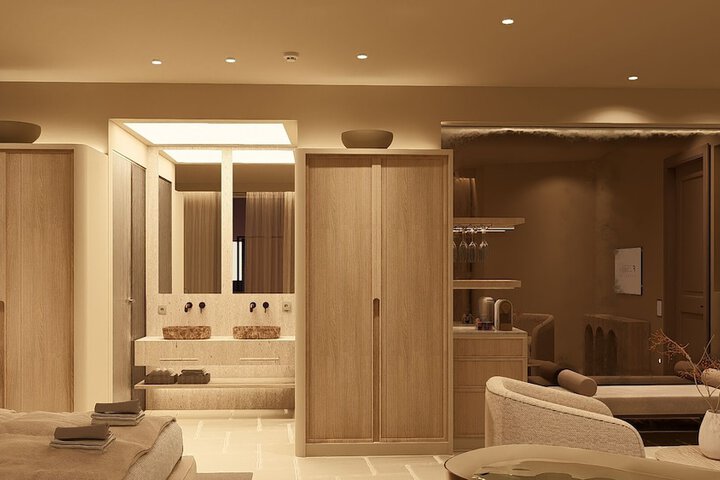 Room 42 of 71