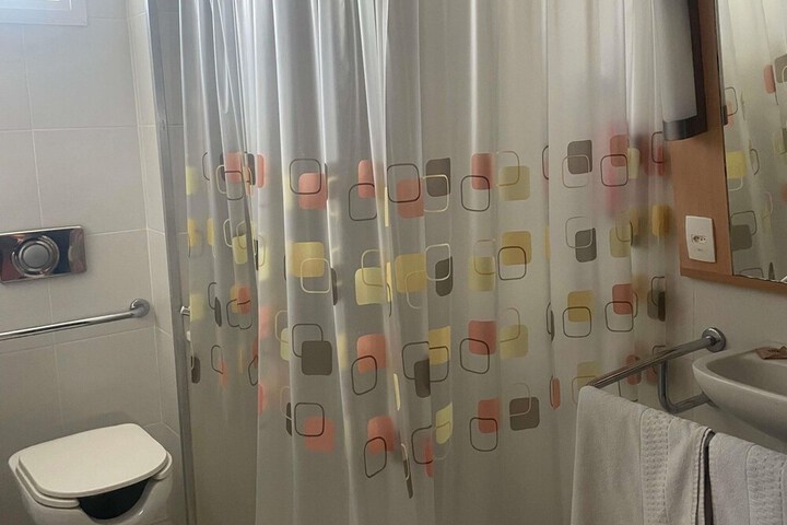 Room 17 of 62
