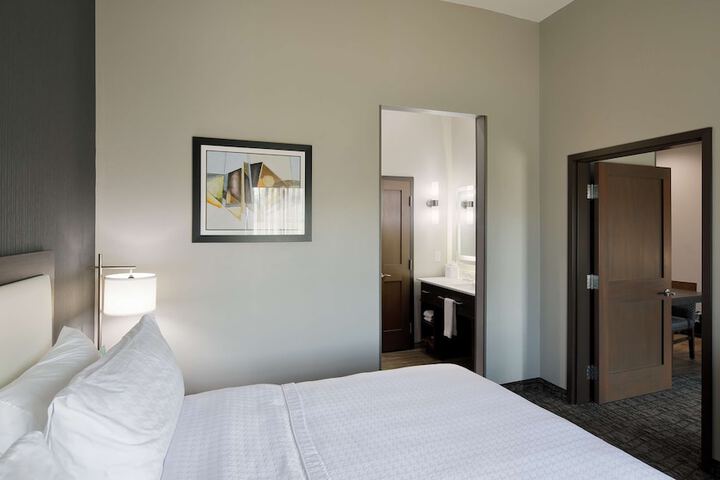 Room 7 of 25