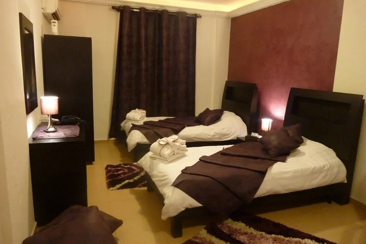 Room 6 of 29