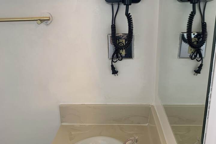 Room 55 of 99