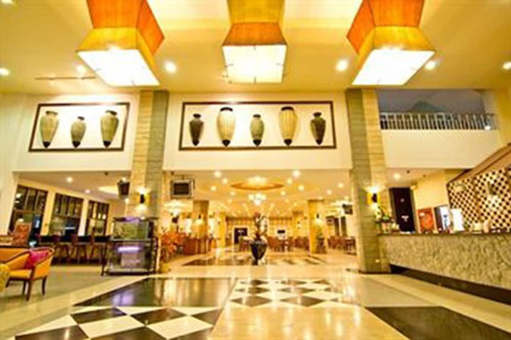Hotel 4 of 59