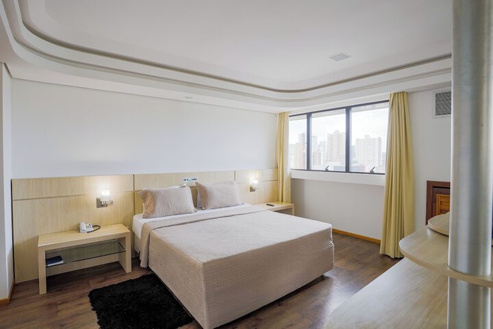 Room 34 of 91