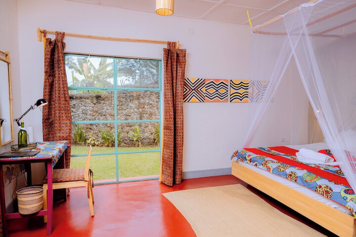 Room 42 of 144
