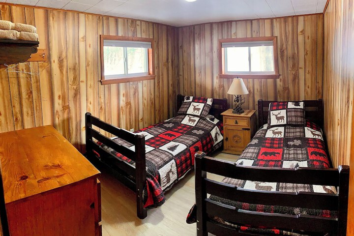 Room 9 of 38